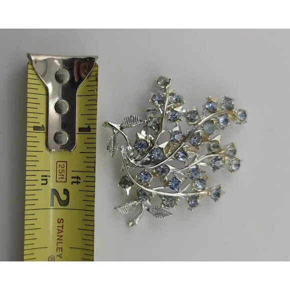 Vintage Signed Coro blue stone flower brooch - Picture 4 of 8